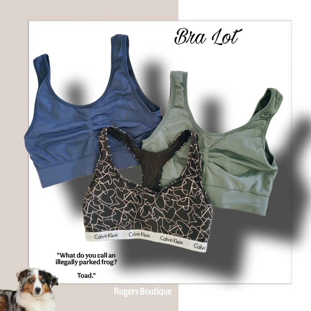 🌿Bra Lot of 3 Women's Small/Medium Sports Bras in Blue, Green, Black & White - Picture 6 of 6